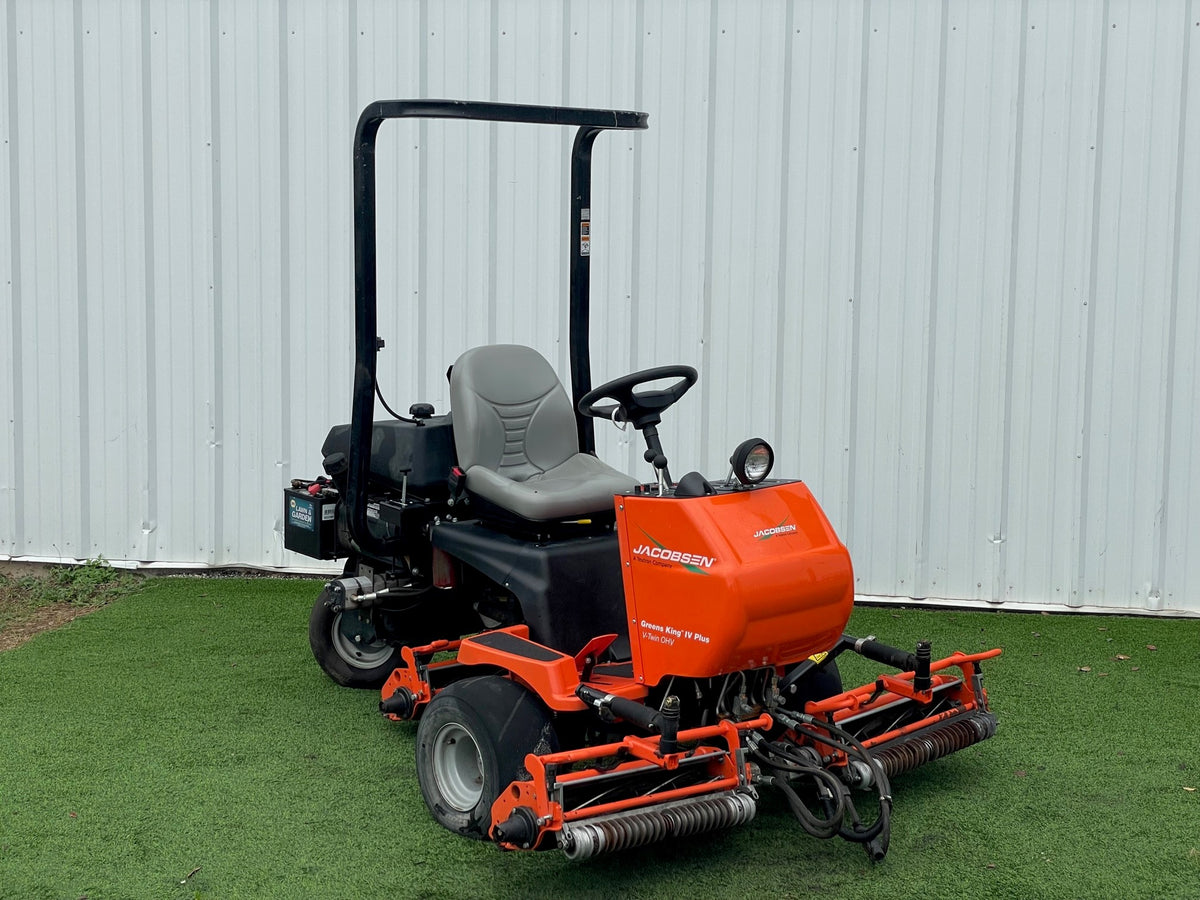 Textron Jacobsen Greens King IV Ride-On Reel Mower - Roller Auctions