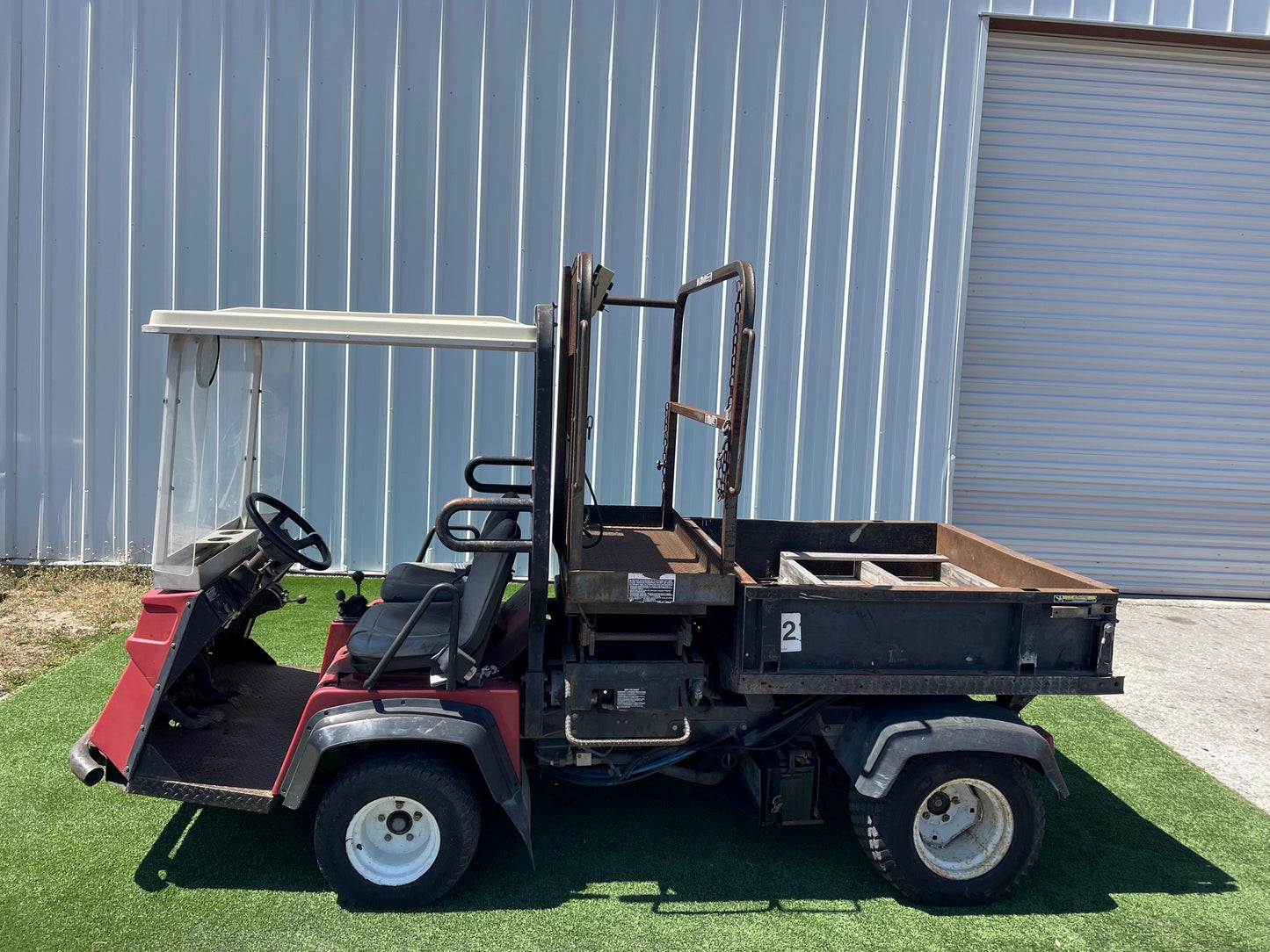 Workman 3200 HDX 2WD Gas w/ Electric Lift