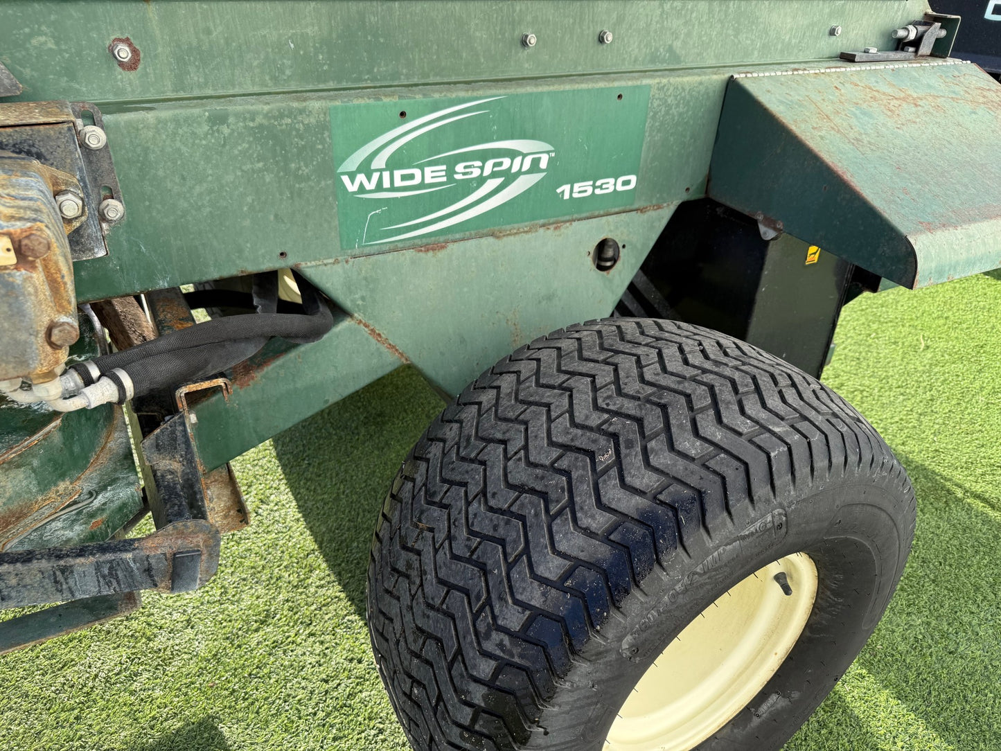 Widespin 1530 Top Dresser