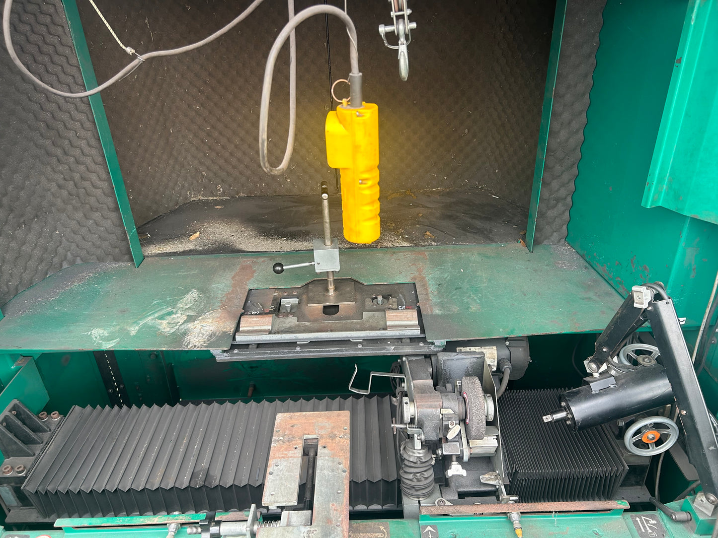 REEL GRINDER, FOLEY 653 ACCUMASTER