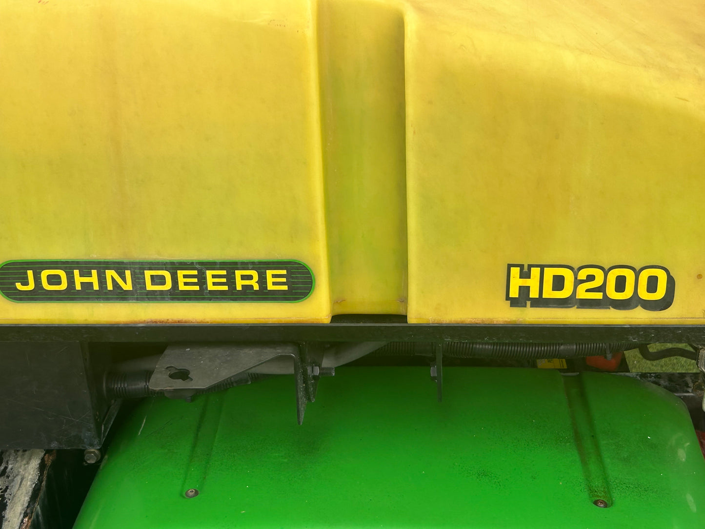 JOHN DEERE 2020A PRO GATOR W/200 GAL TANK