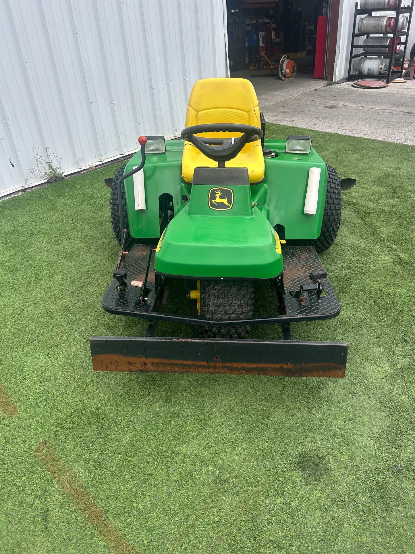JOHN DEERE 1200A BUNKER & FIELD RAKE W/REAR RAKE LIFT
