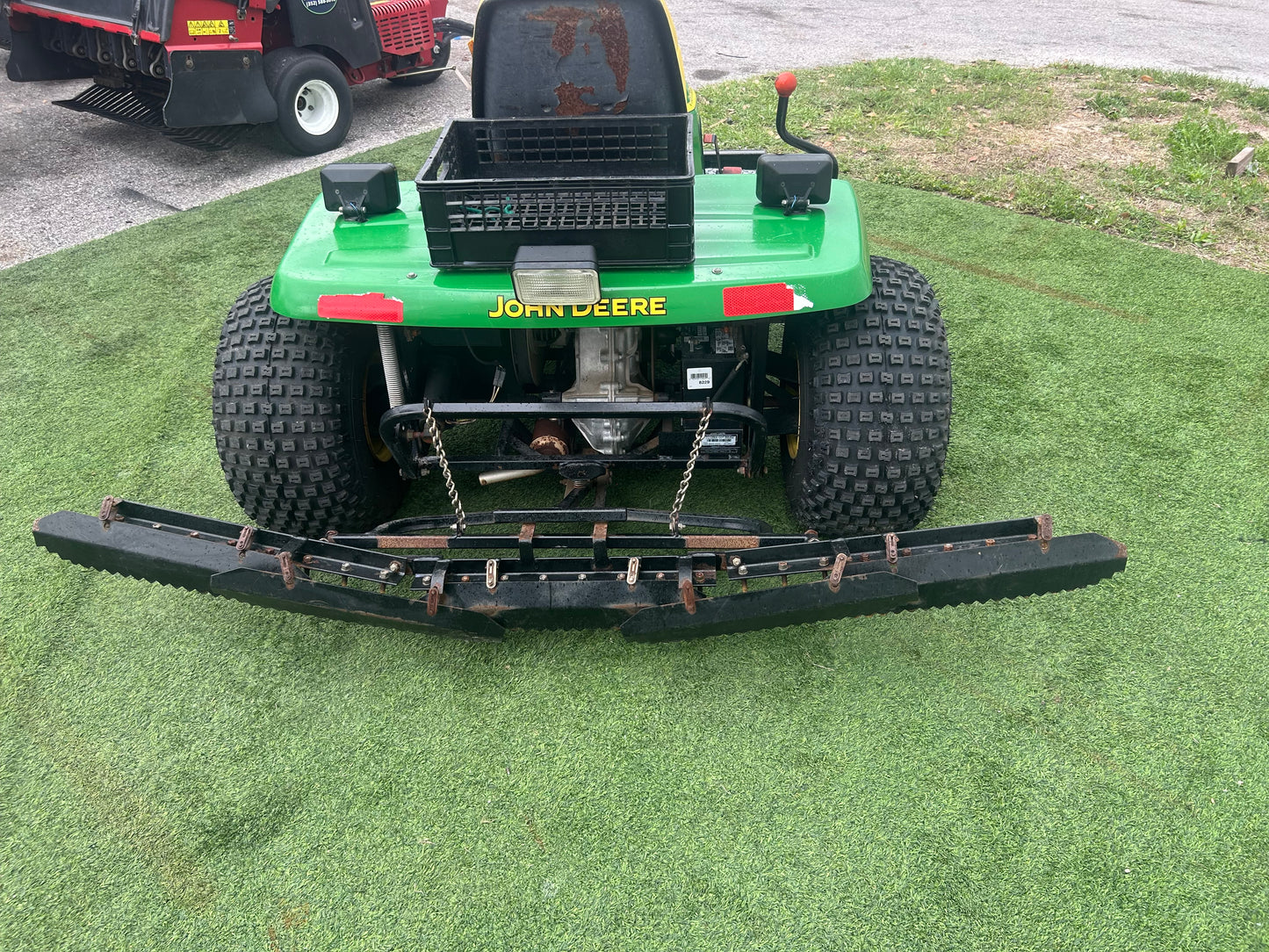 JOHN DEERE 1200A BUNKER & FIELD RAKE W/REAR RAKE LIFT