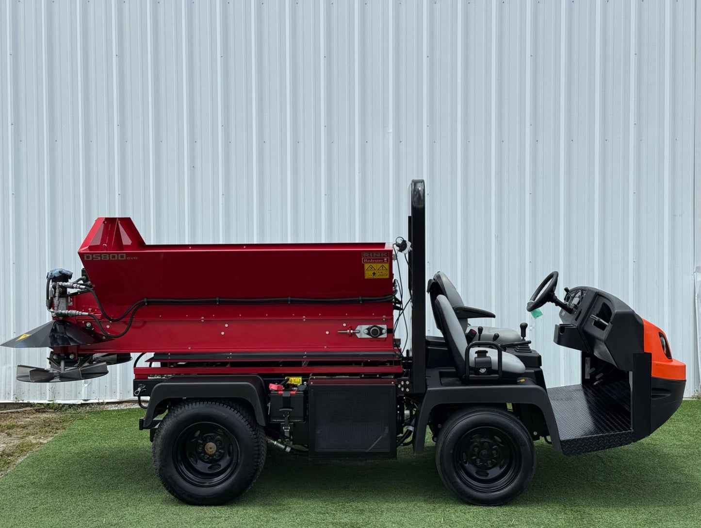 Redexim Rink DS800 Top Dresser (Truck Mount)
