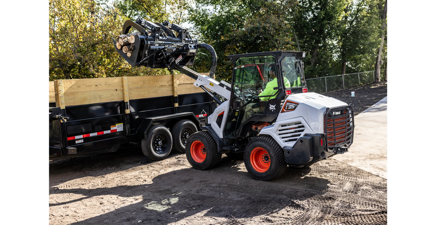 L35 Small Articulated Loader